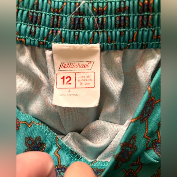 SOLD Patterned Vintage 90’s Skirt Set - Picture 4 of 5